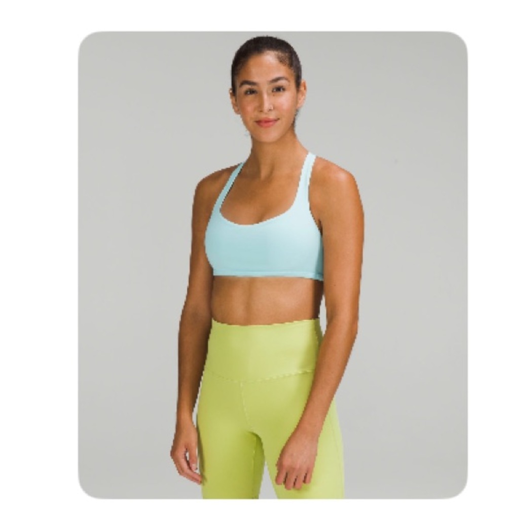 Lululemon free to be wild light support bra
